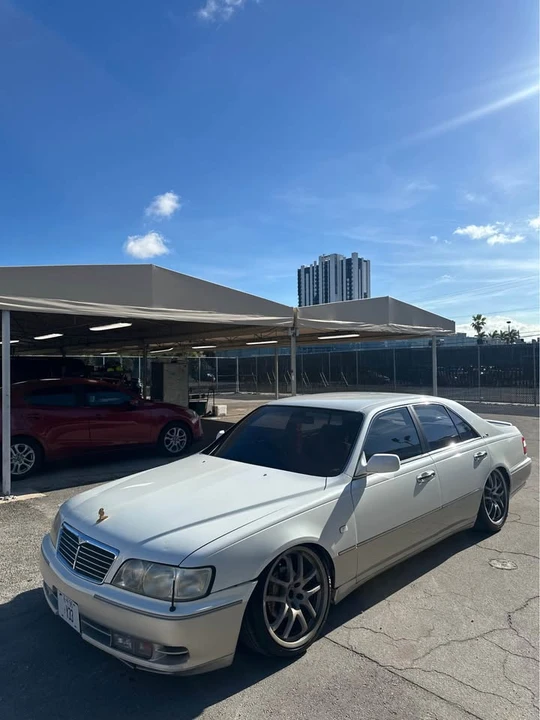 1996 Nissan Cedric 9th Gen - Image 2 of 6