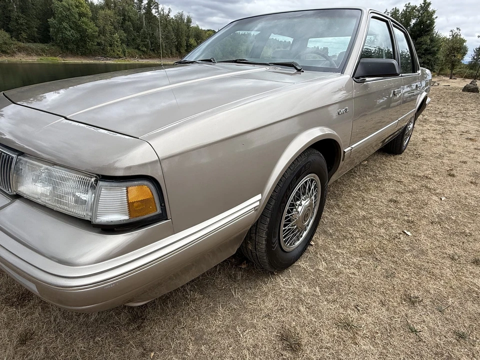 1996 Oldsmobile Cutlass Ciera - Image 18 of 31