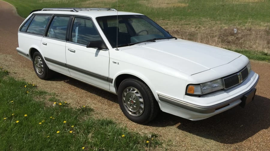 1996 Oldsmobile Cutlass Ciera - Image 4 of 5