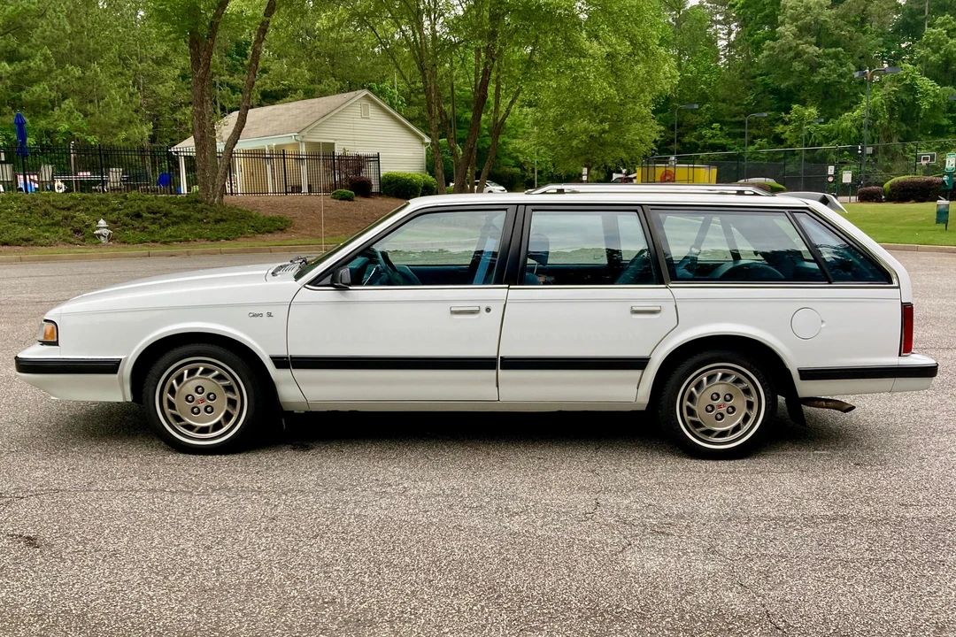 1996 Oldsmobile Cutlass Ciera - Image 3 of 31