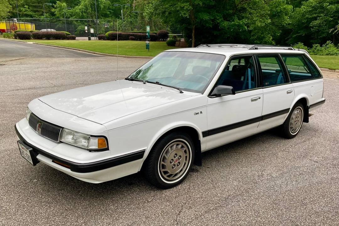 1996 Oldsmobile Cutlass Ciera - Image 8 of 31