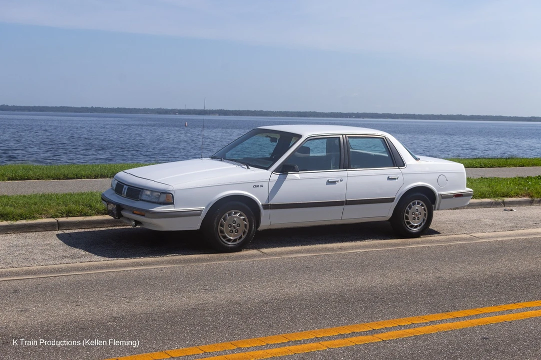 1996 Oldsmobile Cutlass Ciera - Image 3 of 28