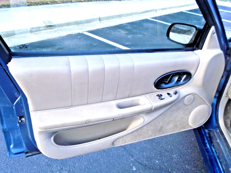 1996 Oldsmobile Cutlass Supreme - Image 14 of 21