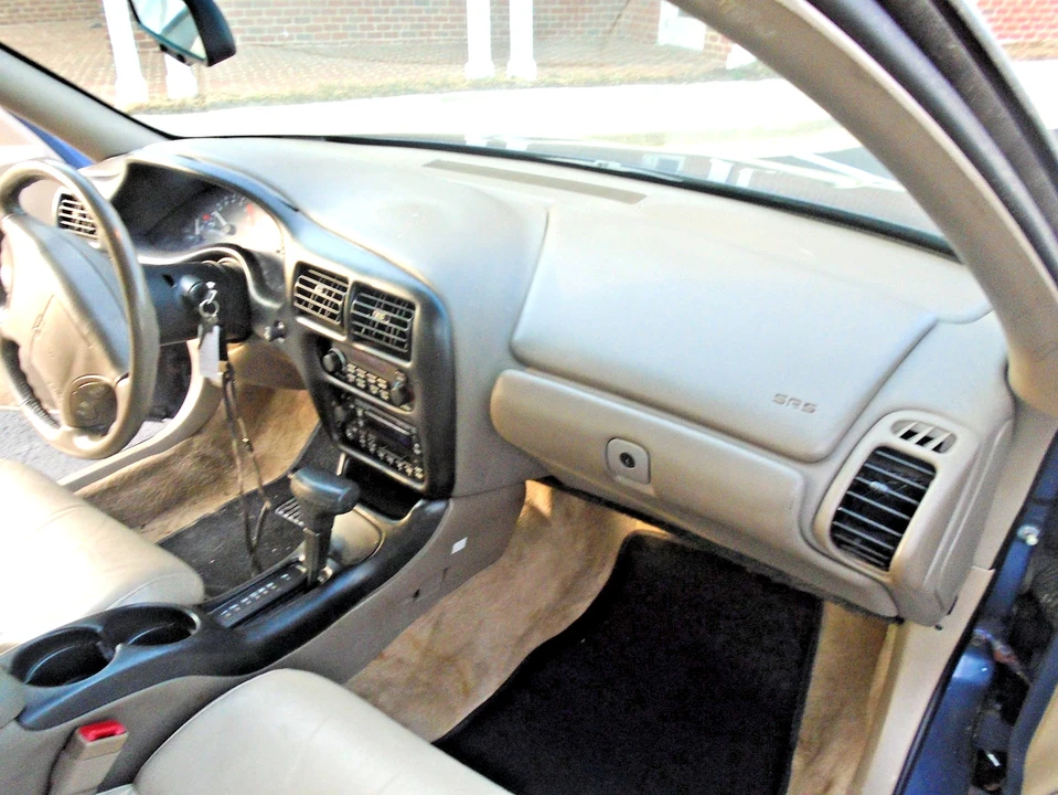 1996 Oldsmobile Cutlass Supreme - Image 19 of 21