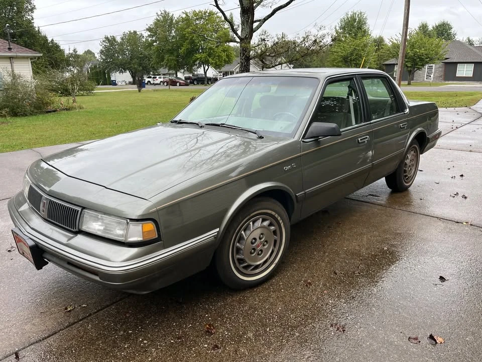 1996 Oldsmobile Cutlass Ciera - Image 2 of 9