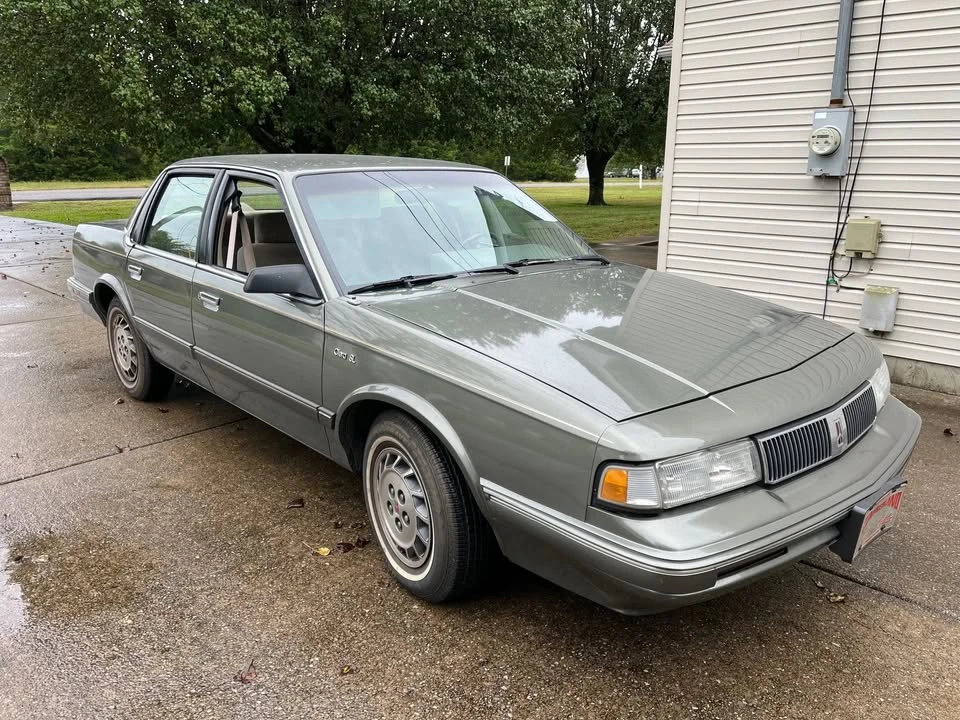 1996 Oldsmobile Cutlass Ciera - Image 3 of 9