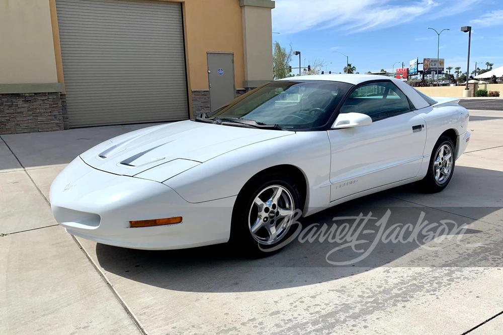 1996 Pontiac Firebird 4th Gen - Image 11 of 13