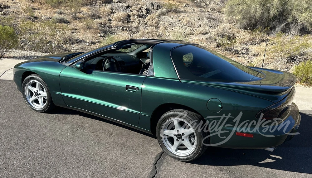 1996 Pontiac Firebird Formula 4th Gen - Image 9 of 19