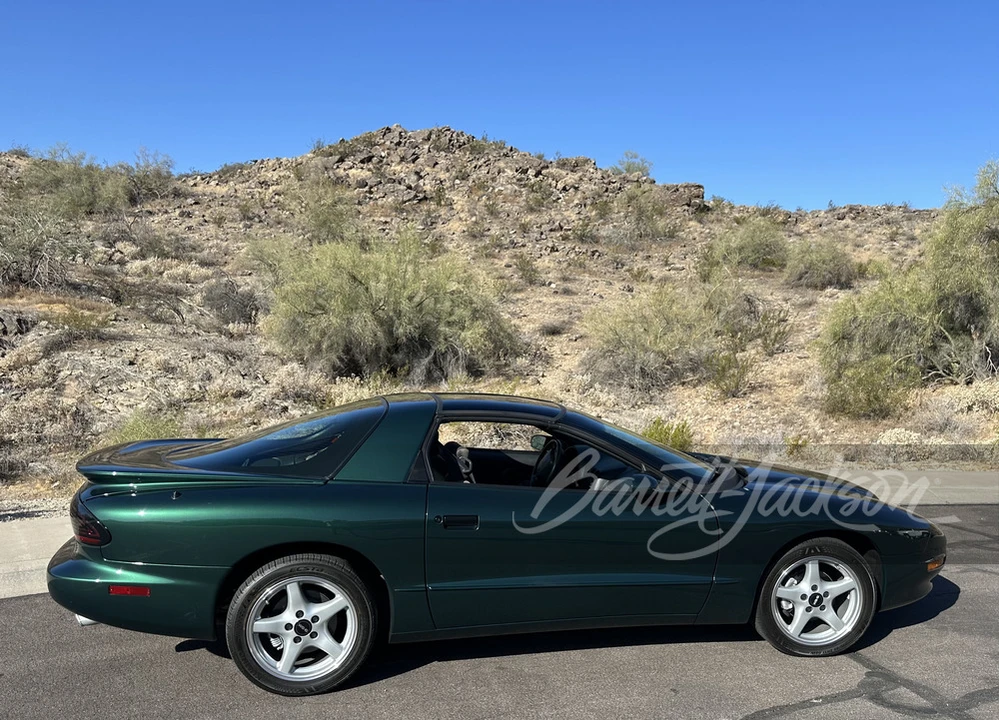 1996 Pontiac Firebird Formula 4th Gen - Image 16 of 19
