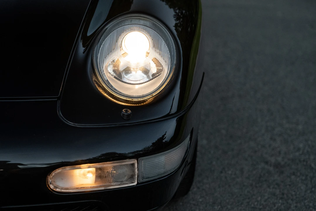 1996 Porsche 993 Carrera 4S - Image 19 of 31