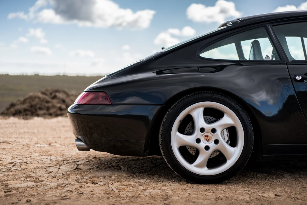 1996 Porsche 993 Carrera 4 - Image 30 of 31
