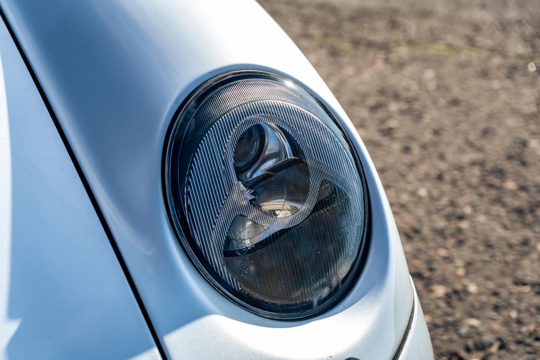 1996 Porsche 993 Carrera 4 - Image 21 of 31