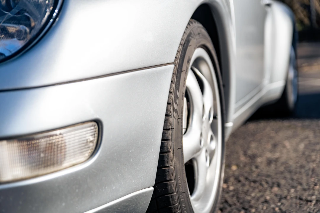 1996 Porsche 993 Carrera 4 - Image 26 of 31