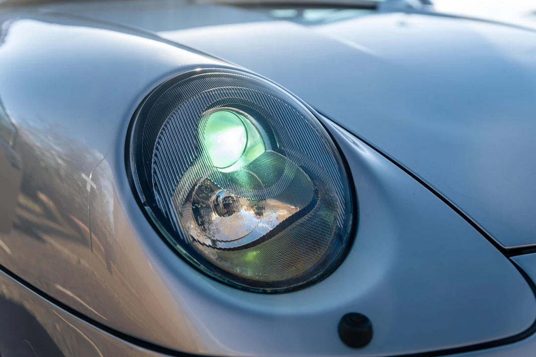 1996 Porsche 993 Carrera 4 - Image 18 of 31