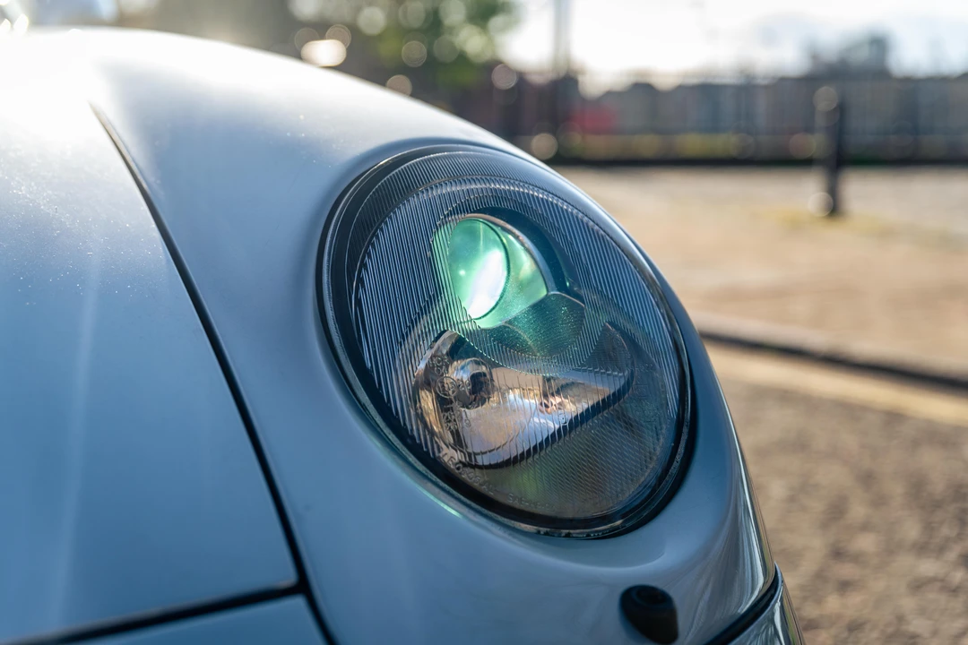1996 Porsche 993 Carrera 4 - Image 19 of 31