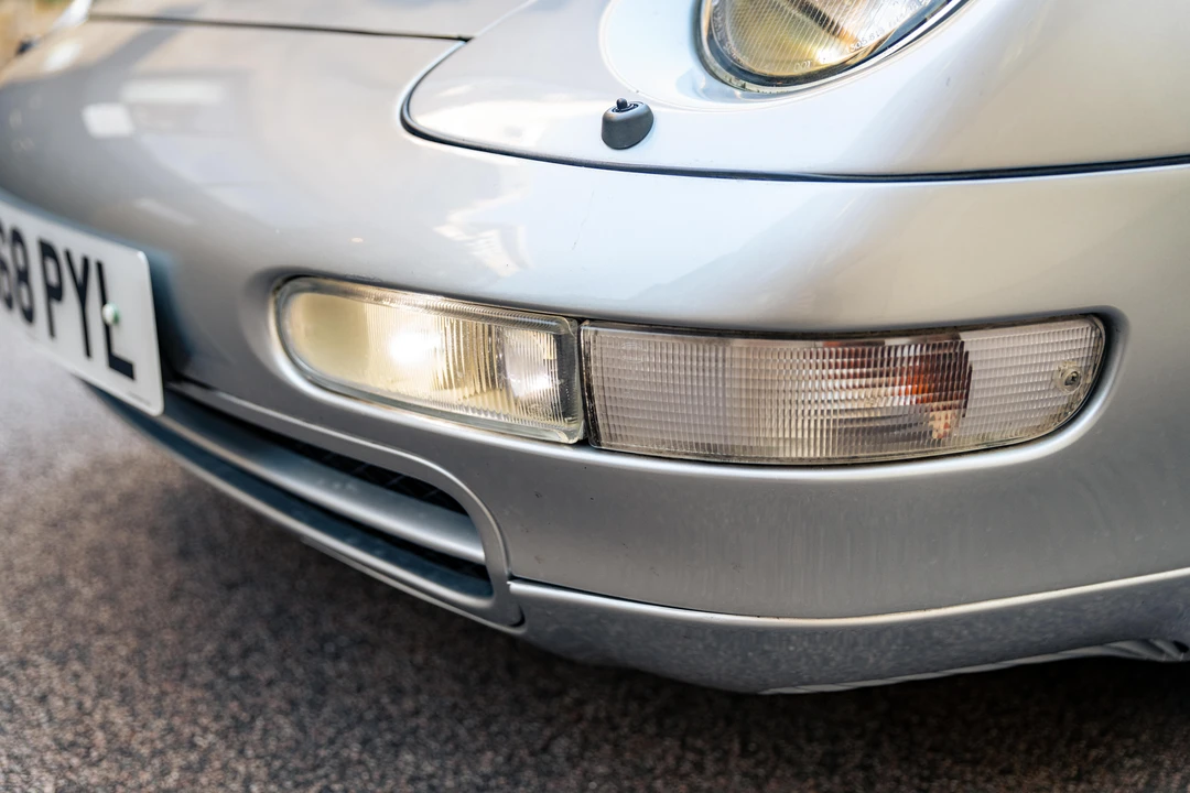 1996 Porsche 993 Carrera 4 - Image 27 of 31