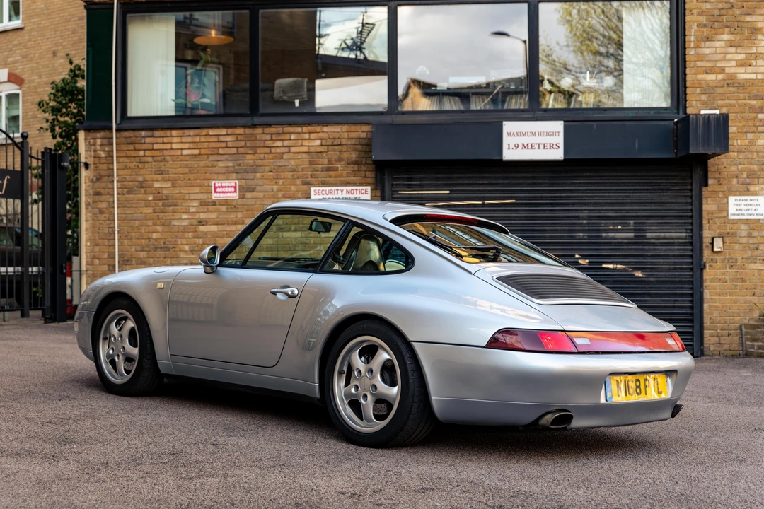 1996 Porsche 993 Carrera 4 - Image 6 of 31