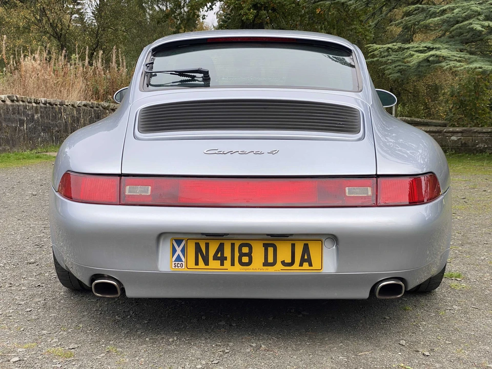 1996 Porsche 993 Carrera 4 - Image 7 of 31