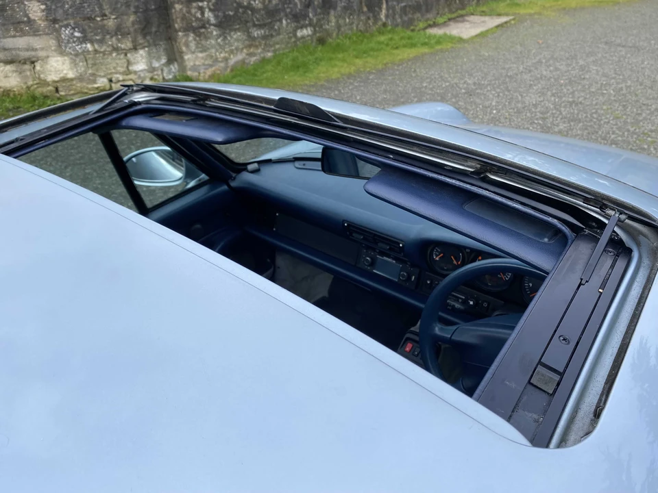 1996 Porsche 993 Carrera 4 - Image 22 of 31