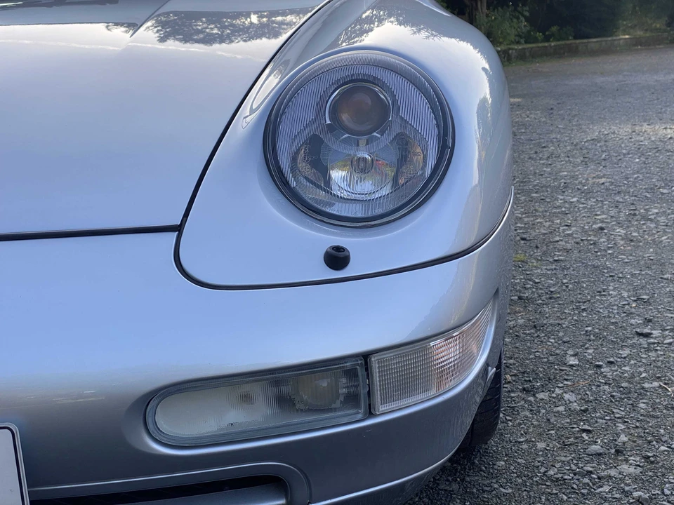 1996 Porsche 993 Carrera 4 - Image 27 of 31