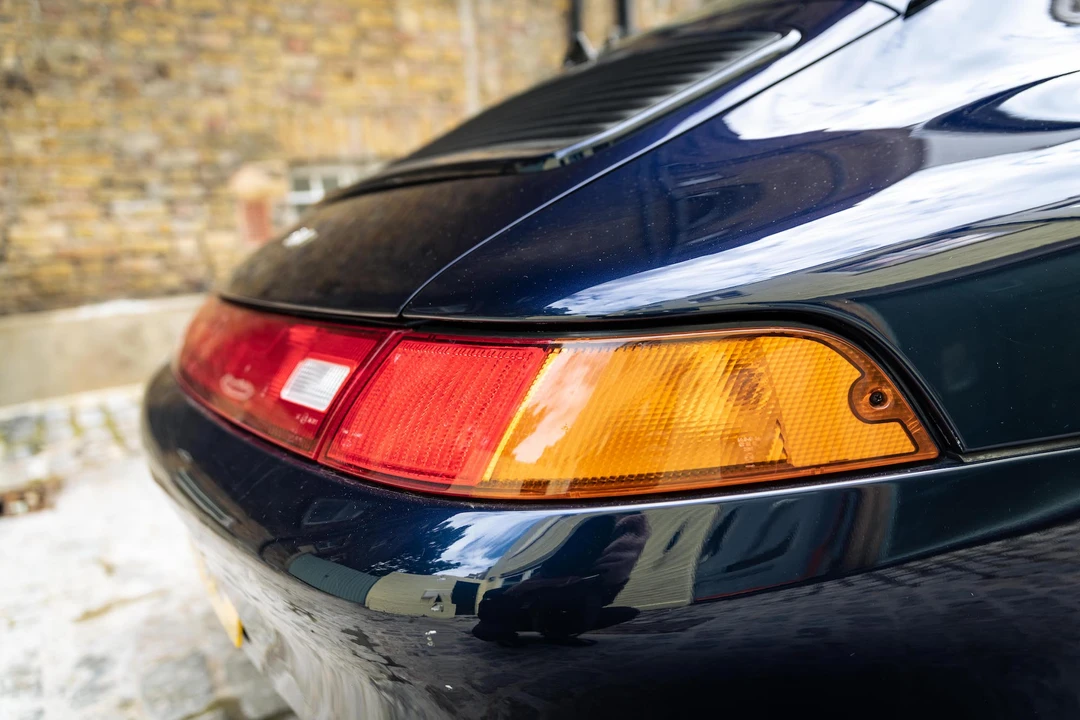 1996 Porsche 993 Carrera - Image 28 of 31