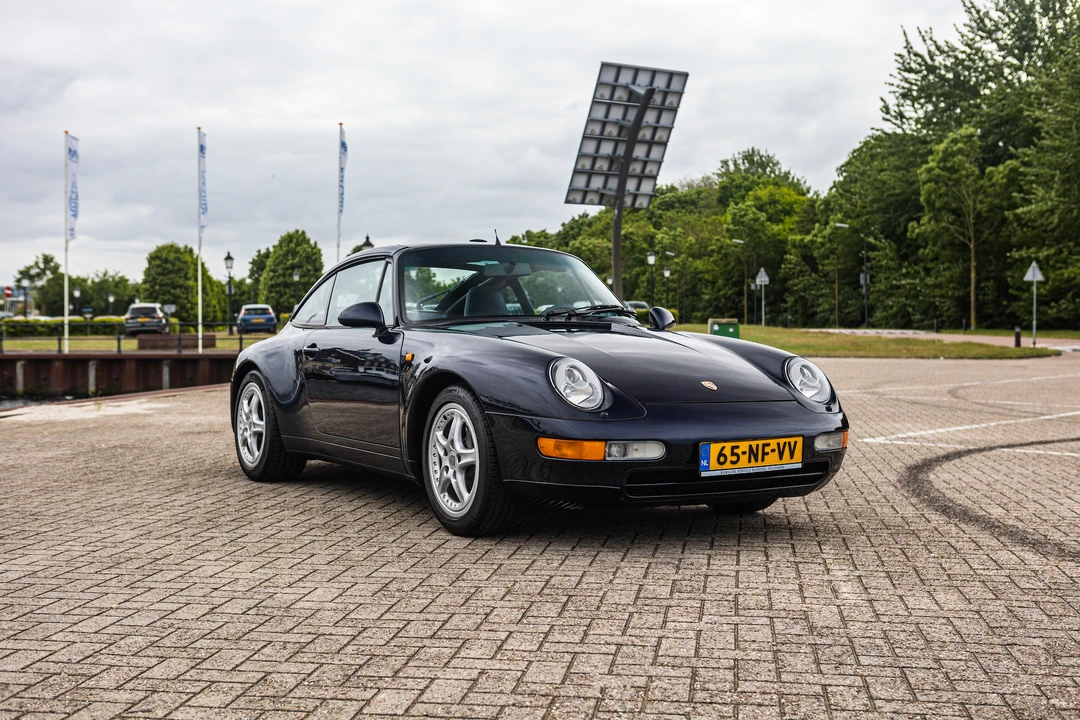 1996 Porsche 993 Carrera - Image 10 of 31