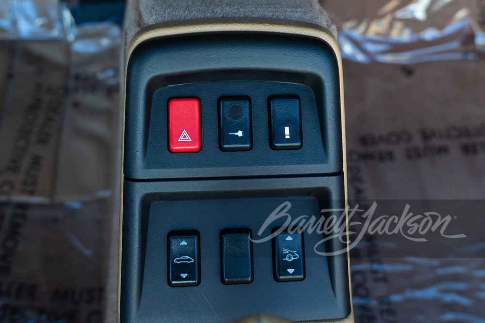 1996 Porsche 993 Carrera 4 - Image 18 of 31