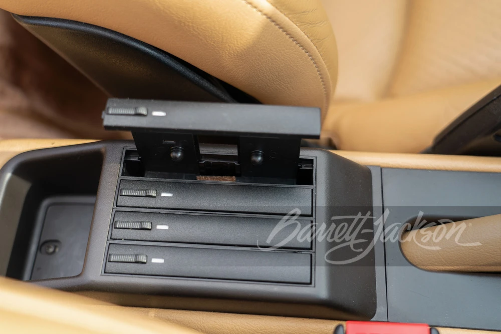 1996 Porsche 993 Carrera 4 - Image 19 of 31
