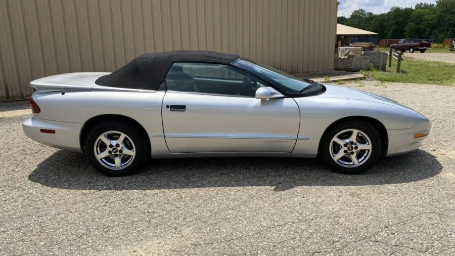 1996 Pontiac Firebird 4th Gen - Image 9 of 28
