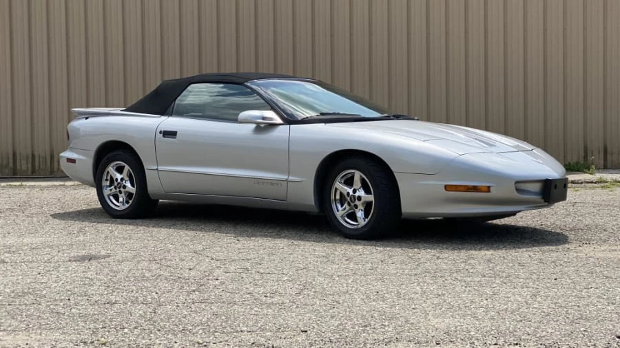 1996 Pontiac Firebird 4th Gen - Image 7 of 28