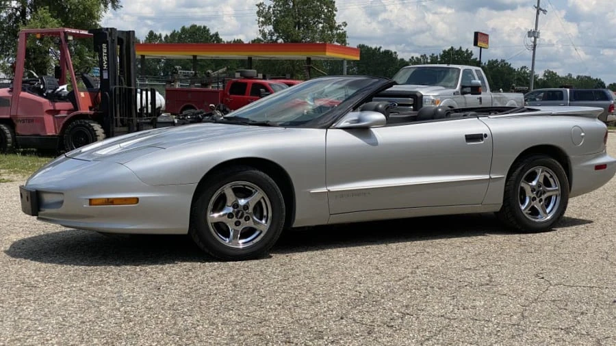 1996 Pontiac Firebird 4th Gen - Image 2 of 28