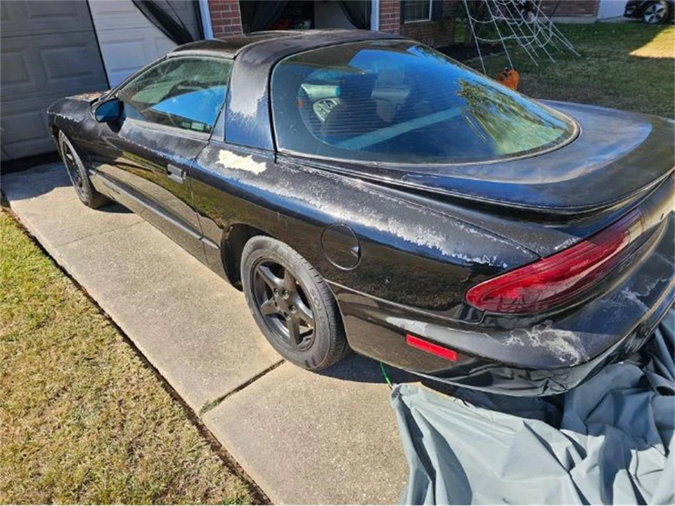 1996 Pontiac Firebird 4th Gen - Image 6 of 8