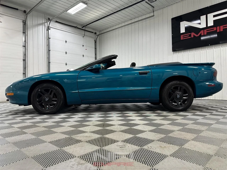 1996 Pontiac Firebird 4th Gen - Image 12 of 31