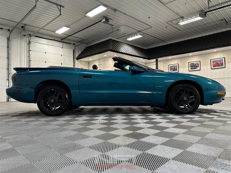 1996 Pontiac Firebird 4th Gen - Image 18 of 31