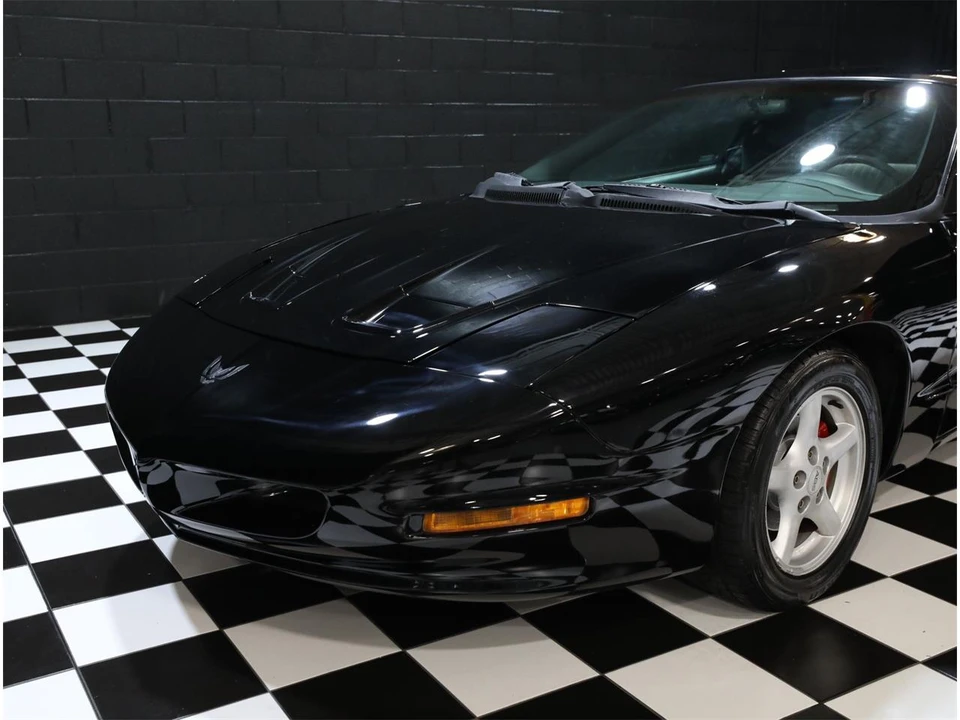 1996 Pontiac Firebird 4th Gen - Image 7 of 31
