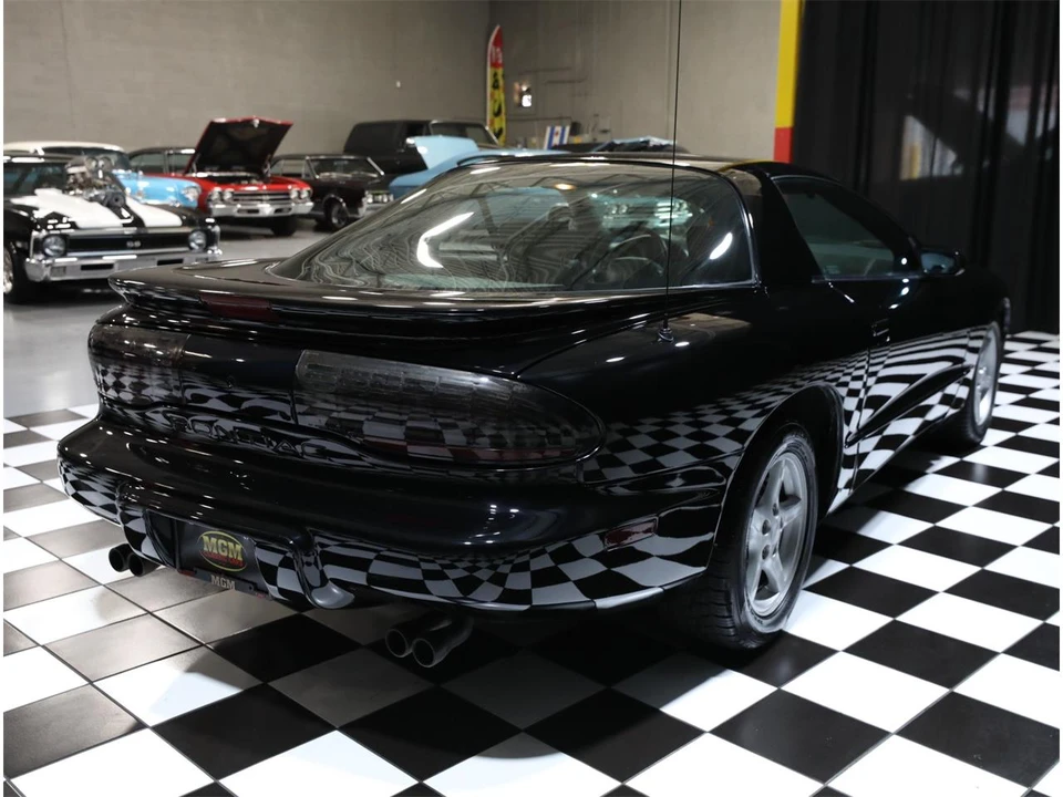 1996 Pontiac Firebird 4th Gen - Image 17 of 31