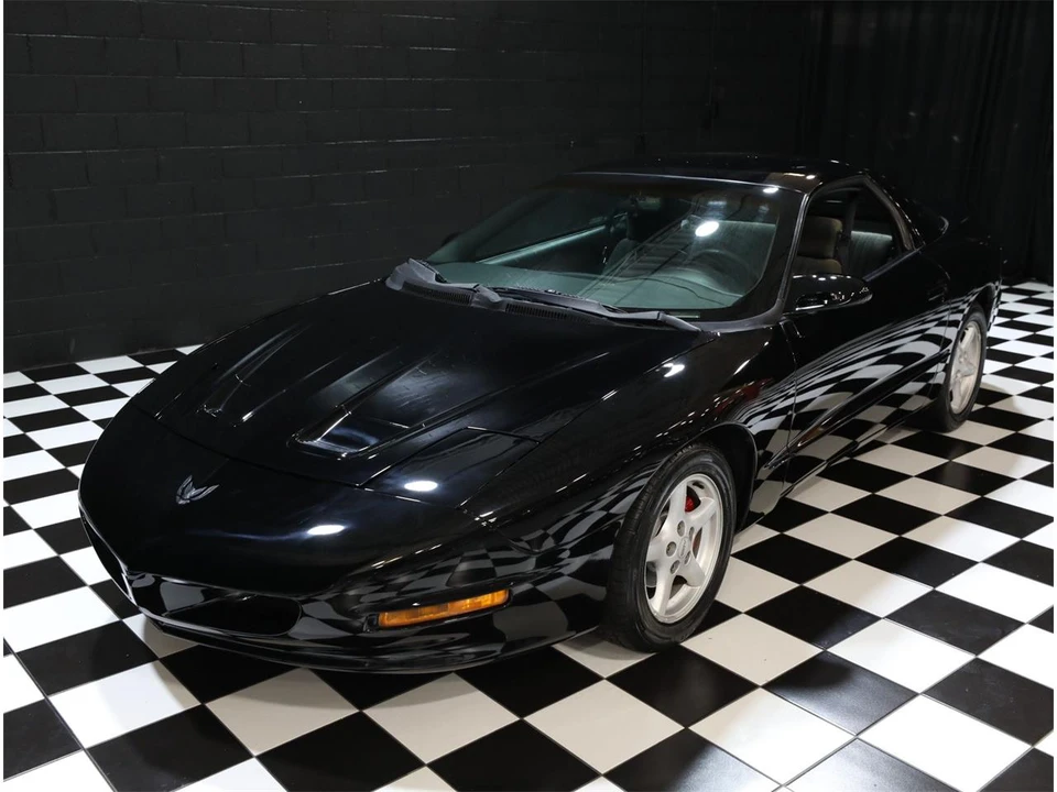 1996 Pontiac Firebird 4th Gen - Image 6 of 31