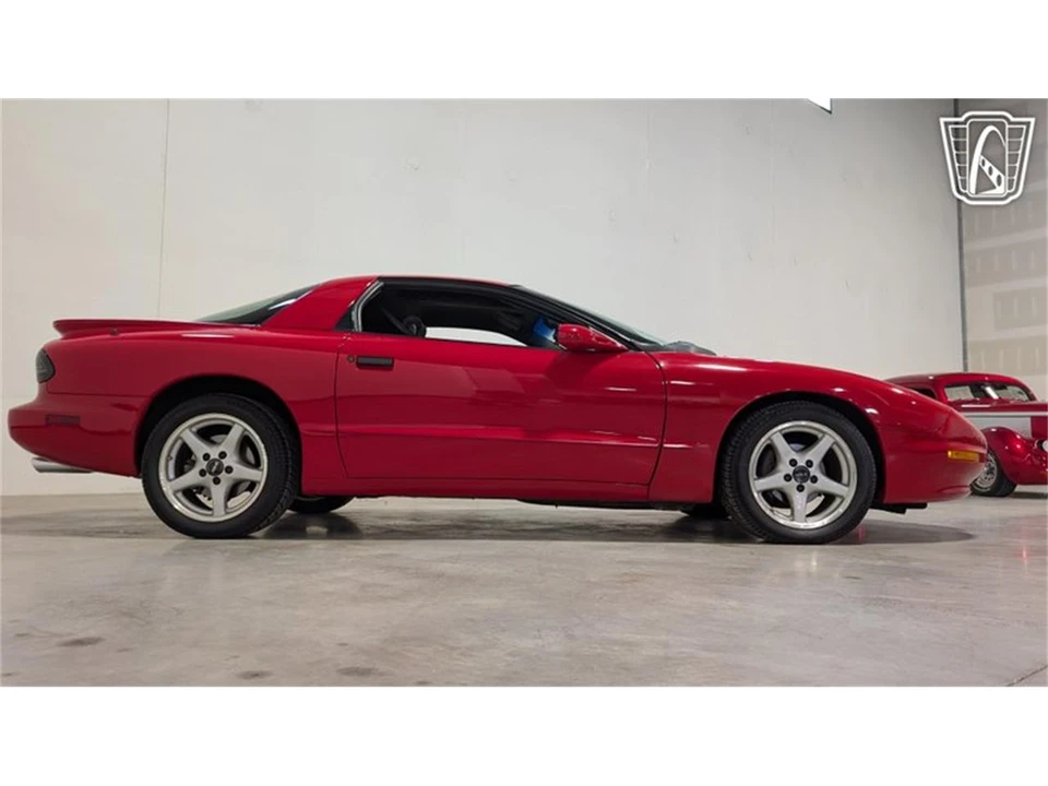 1996 Pontiac Firebird 4th Gen - Image 19 of 31