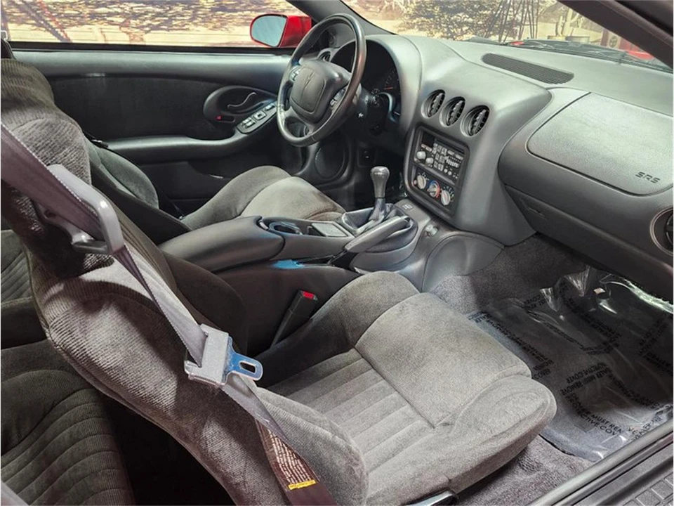 1996 Pontiac Firebird 4th Gen - Image 13 of 31