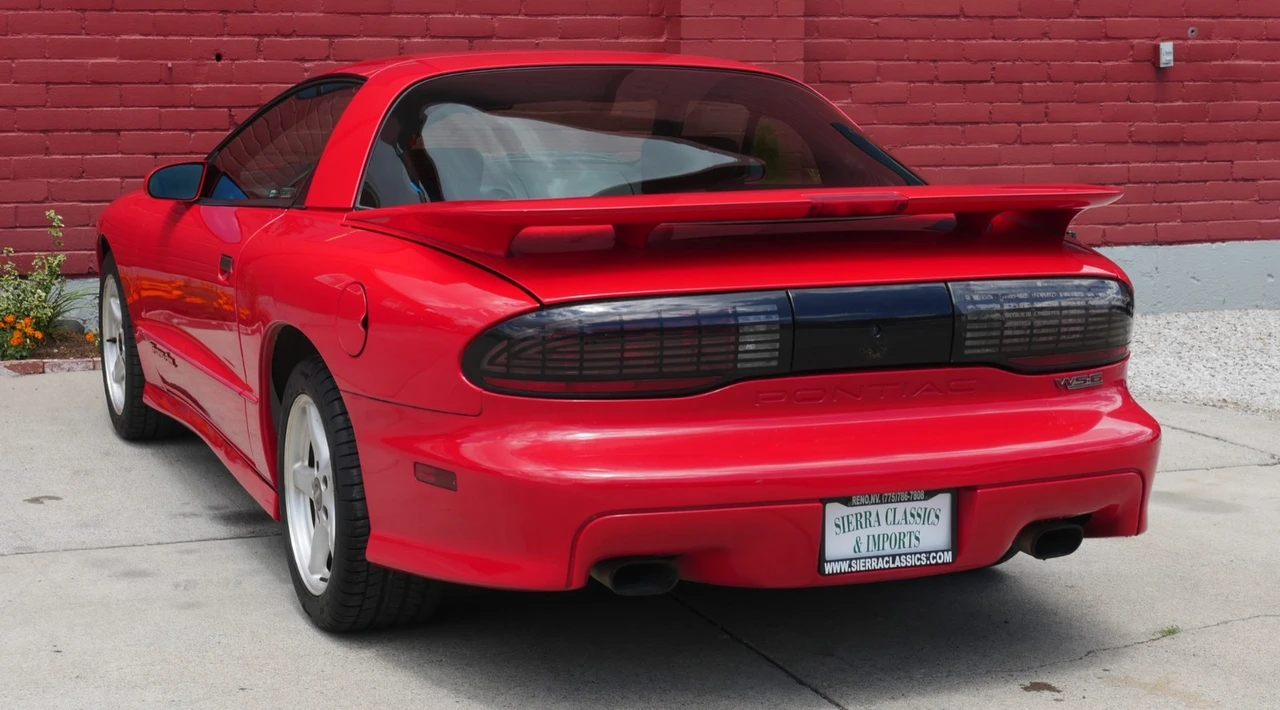1996 Pontiac Firebird 4th Gen - Image 9 of 31