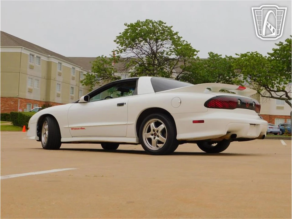 1996 Pontiac Firebird 4th Gen - Image 11 of 31