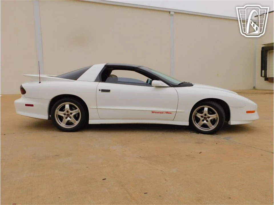 1996 Pontiac Firebird 4th Gen - Image 27 of 31
