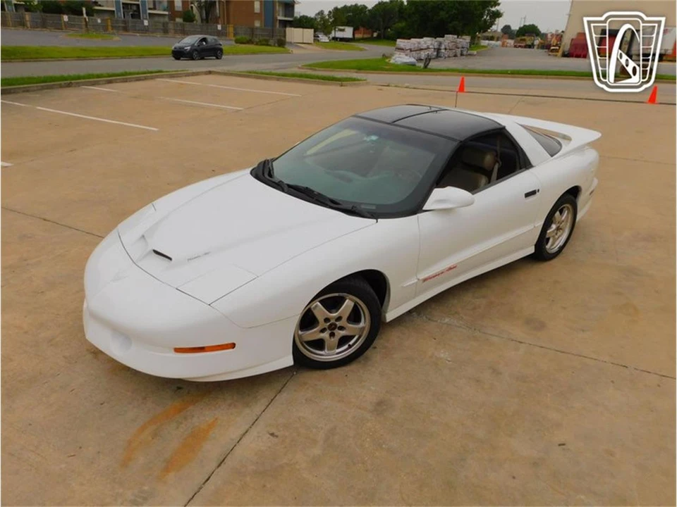 1996 Pontiac Firebird 4th Gen - Image 7 of 31