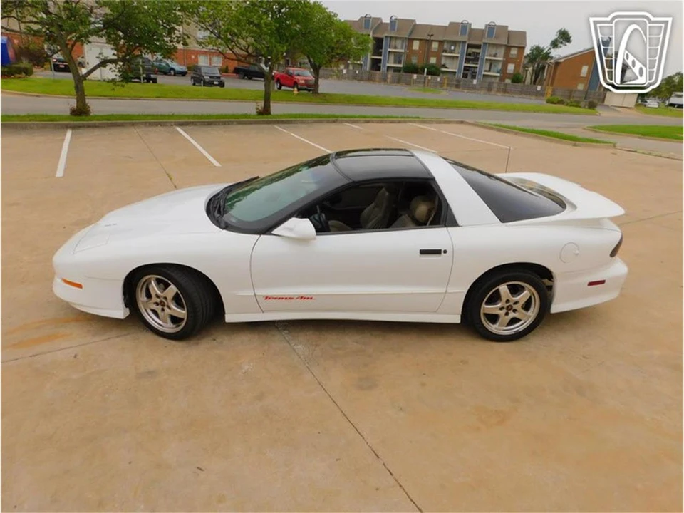 1996 Pontiac Firebird 4th Gen - Image 8 of 31