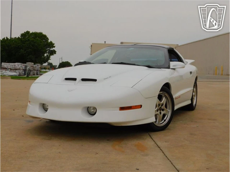1996 Pontiac Firebird 4th Gen - Image 3 of 31