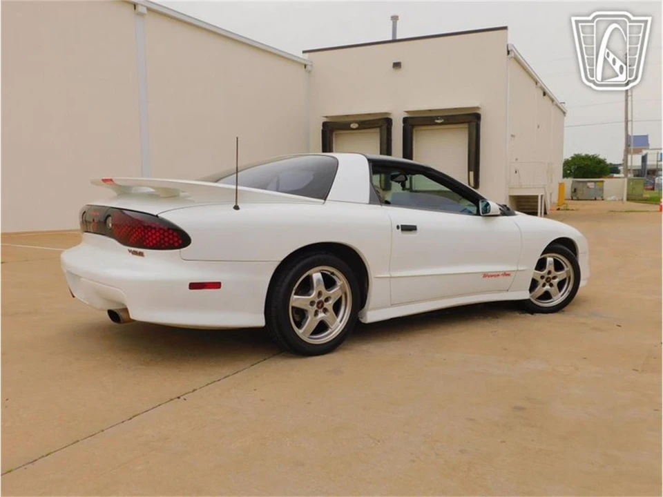 1996 Pontiac Firebird 4th Gen - Image 24 of 31