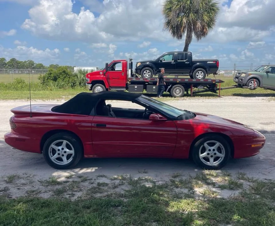 1996 Pontiac Firebird 4th Gen - Image 4 of 12