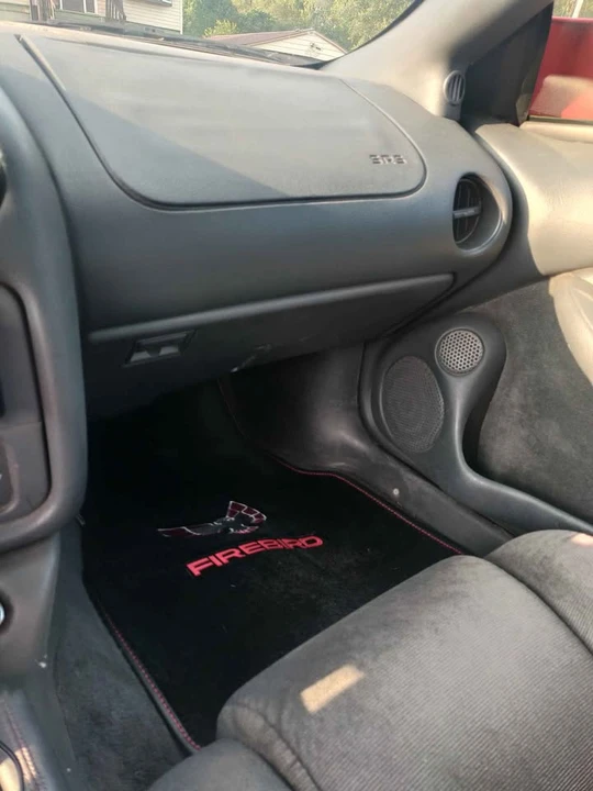 1996 Pontiac Firebird 4th Gen - Image 9 of 10