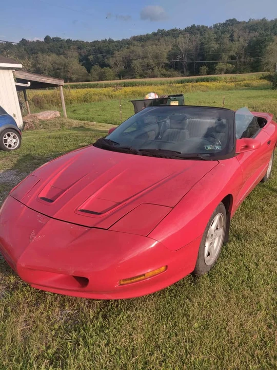 1996 Pontiac Firebird 4th Gen - Image 2 of 10