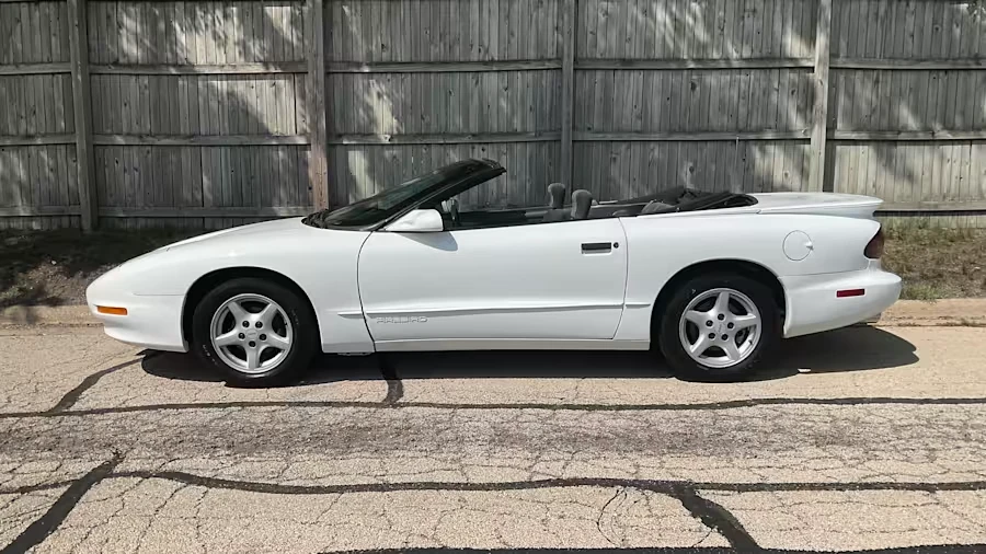 1996 Pontiac Firebird 4th Gen - Image 2 of 12